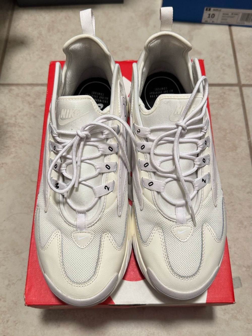 Nike Zoom 2K Sneakers – Size 9 – White/Black 🖤🤍